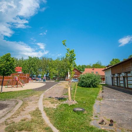 Beach Hostel Balatonboglar Luaran gambar