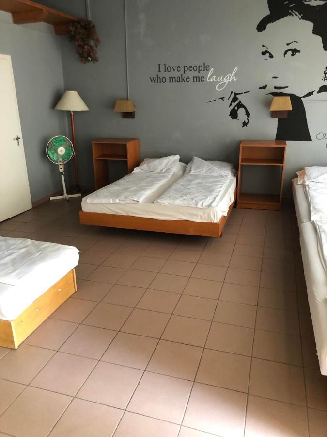 Beach Hostel Balatonboglar Luaran gambar